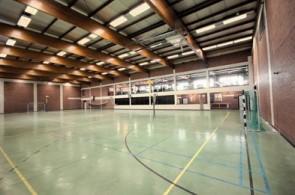 sporthal binnen anno 2002