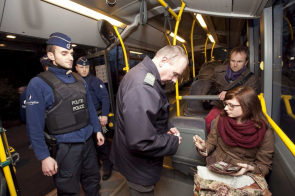 Controles op de bussen leveren ook resultaten op (foto HEKLA)