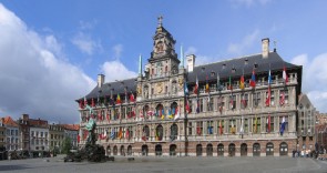 De middenstanders wensen sterke maatregelen vanuit het stadhuis