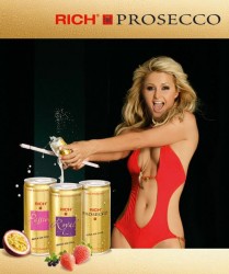 rich-prosecco-paris-hilton
