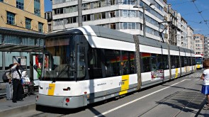DeLijn tram