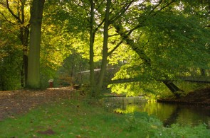 Gemeentepark met hofgracht
