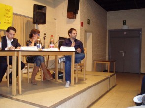 Debat Tom VG Pira